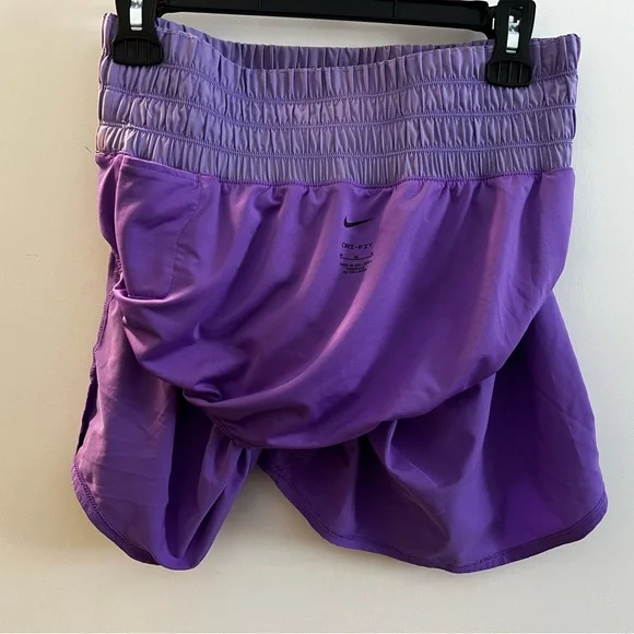 Nike Dri-FIT Women’s Running Shorts - Picture 3 of 3